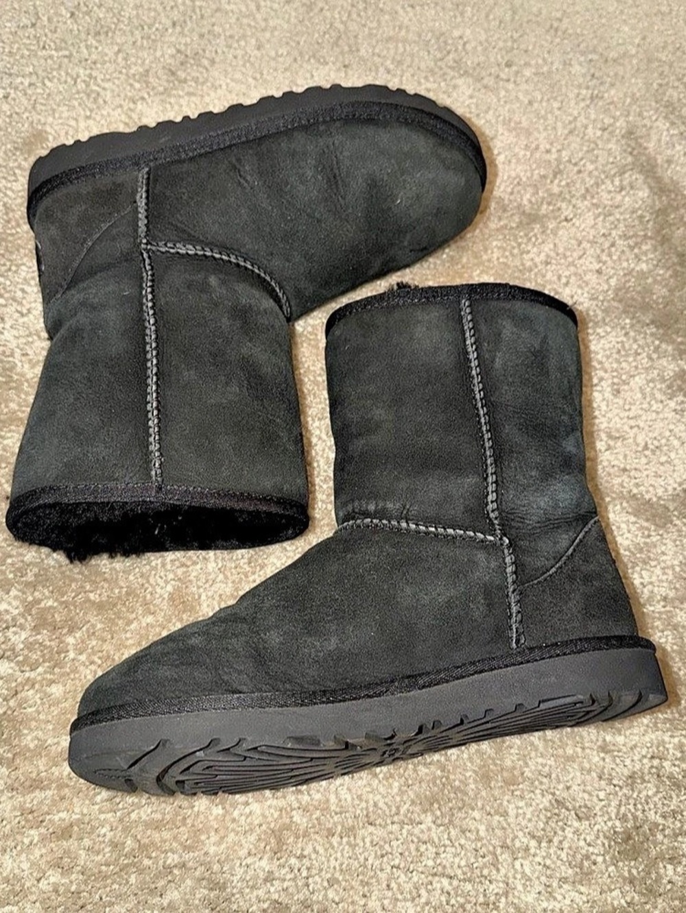 UGG Classic Short II Boot Black Winter Boots US 4